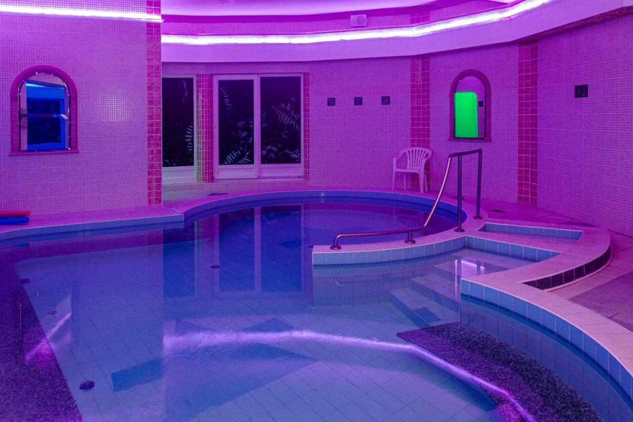 Aqua Blue Hotel Hajdúszoboszló Εξωτερικό φωτογραφία