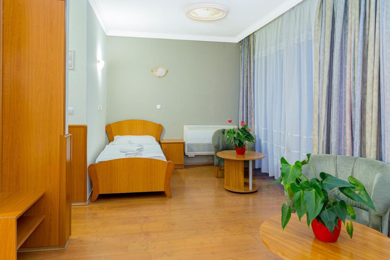 Aqua Blue Hotel Hajdúszoboszló Εξωτερικό φωτογραφία