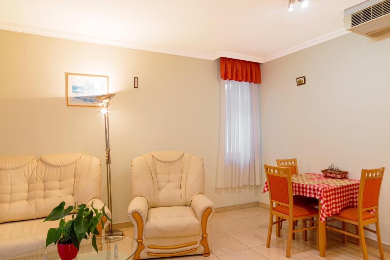 Aqua Blue Hotel Hajdúszoboszló Εξωτερικό φωτογραφία